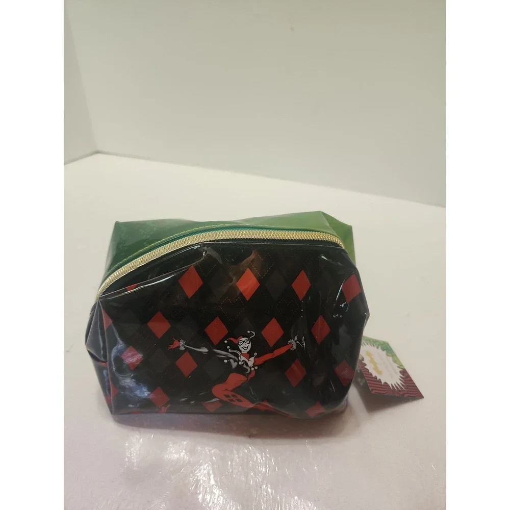 Revolution x DC Universe cosmetic bag 7 X 4‎ X 3 Inches Harley Quinn/Poison Ivy